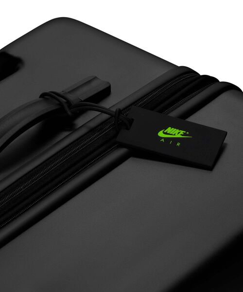 NIKE(ナイキ)の「ナイキ キャリーオン ラゲージ 22インチ ハードシェル (52L) / Nike Carry-On Luggage 22" Hardshell (52L) HV8584-010 Black(スーツケース/キャリーバッグ・メンズ・ブラック・ONE SIZE)」の17枚目の写真