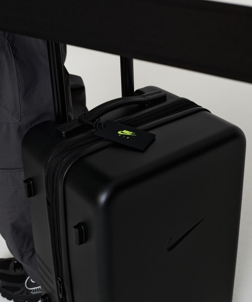 ナイキ キャリーオン ラゲージ 22インチ ハードシェル (52L) / Nike