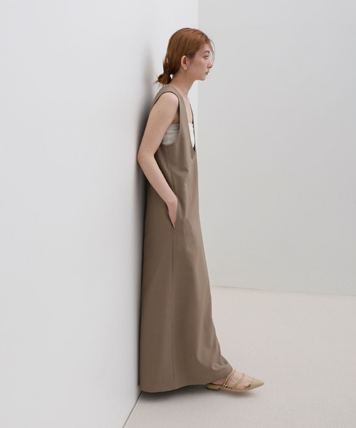 select MOCA（セレクトモカ）の「バックスリットUネックロングワンピース（ワンピース・レディース・ブラック/オフホワイト/ブラウン・FREE）」の22枚目の写真