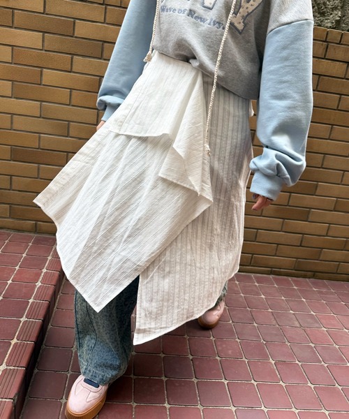 DOUBLE NAME（ダブルネーム）の「シャツレイヤードラップスカート（スカート・レディース・オフホワイト・FREE）」の4枚目の写真