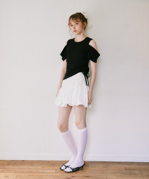idem(イデム)の「open shoulder glitter tops / オープンショルダーグリッタートップス(Tシャツ/カットソー・レディース・アイボリー/ブラック・FREE)」の22枚目の写真