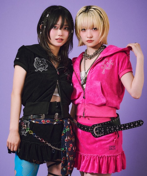 GALFY(ガルフィー)の「【GALFY】VIVI★GALパーカー / 【ガルフィー】猫耳ギャル半袖ジップパーカー(パーカー・レディース・ブラック/ピンク・ONE SIZE)」の3枚目の写真