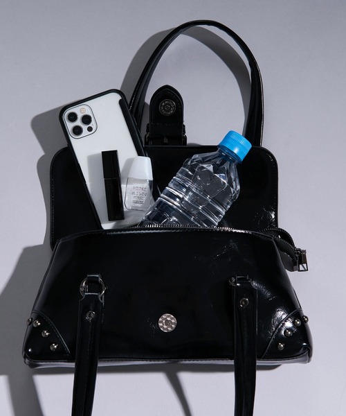 Ellno Loset(エルノロゼット)の「round scape shoulder bag(ショルダーバッグ・メンズ・ブラウン/レッド/ブラック・FREE)」の6枚目の写真