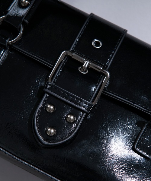 Ellno Loset(エルノロゼット)の「round scape shoulder bag(ショルダーバッグ・メンズ・ブラウン/レッド/ブラック・FREE)」の22枚目の写真