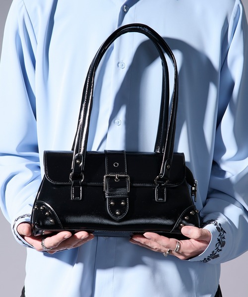 Ellno Loset(エルノロゼット)の「round scape shoulder bag(ショルダーバッグ・メンズ・ブラウン/レッド/ブラック・FREE)」の11枚目の写真