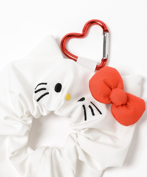 Me%(ミィパーセント)の「【HELLO KITTY】シュシュ 633298(その他雑貨・レディース・ゴールド/レッド/ブラック系その他/ブラック・FREE)」の18枚目の写真