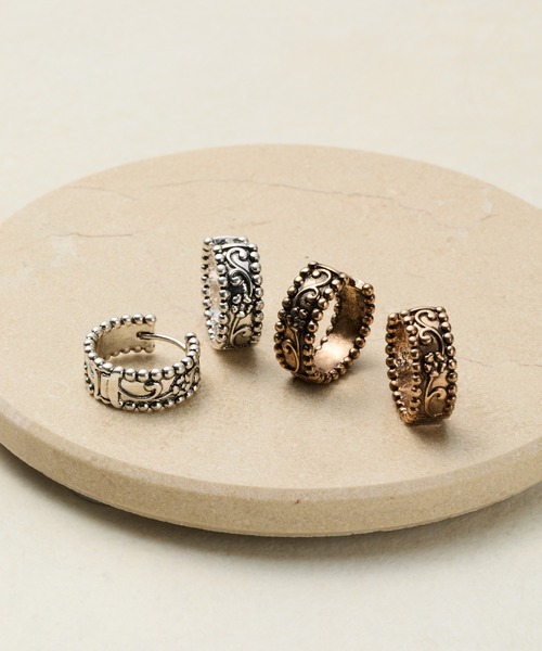 COLONY 2139（コロニートゥーワンスリーナイン）の「ヴィンテージフープワンタッチピアス（ピアス（両耳用）・レディース・シルバー/ゴールド・FREE）」の3枚目の写真