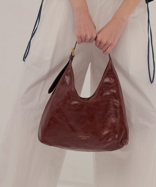 CHRISTIAN VILLA（クリスチャンヴィラ）の「CHRISTIAN VILLA / gloss leather top handle bag(グロスレザートップハンドルバッグ)（ショルダーバッグ・レディース・ブラウン・FREE）」の2枚目の写真