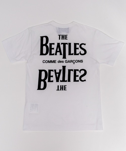 THE BEATLES COMME des GARCONS(ザ ビートルズ コムデギャルソン)の「THE BEATLES 「LOGO」BACK PRINT TEE(Tシャツ/カットソー・メンズ・ホワイト/ブラック・L/M/S/XXL/XL)」の1枚目の写真
