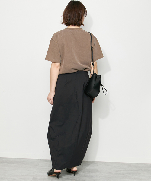 journal standard L'essage（ジャーナルスタンダードレサージュ）の「ナイロンコクーンスカート（スカート・レディース・ブラック・38/36）」の4枚目の写真