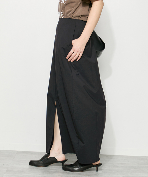 journal standard L'essage（ジャーナルスタンダードレサージュ）の「ナイロンコクーンスカート（スカート・レディース・ブラック・38/36）」の5枚目の写真