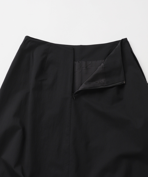 journal standard L'essage（ジャーナルスタンダードレサージュ）の「ナイロンコクーンスカート（スカート・レディース・ブラック・38/36）」の18枚目の写真