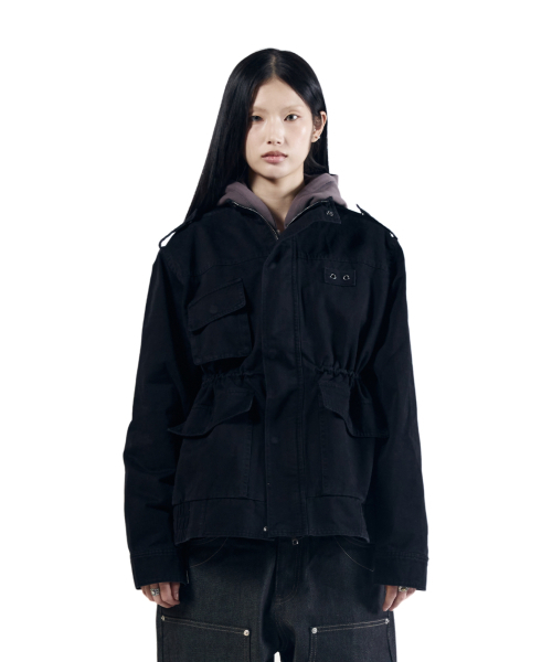 AAKAM（アーカム）の「Nova Drawstring Field Jacket (Black)（ミリタリージャケット・レディース・その他・1/2）」の3枚目の写真
