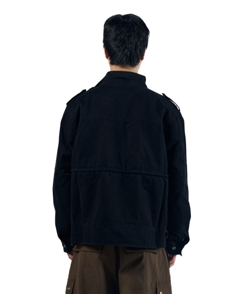 AAKAM（アーカム）の「Nova Drawstring Field Jacket (Black)（ミリタリージャケット・レディース・その他・1/2）」の13枚目の写真