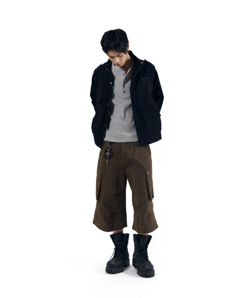 AAKAM（アーカム）の「Nova Drawstring Field Jacket (Black)（ミリタリージャケット・レディース・その他・1/2）」の18枚目の写真