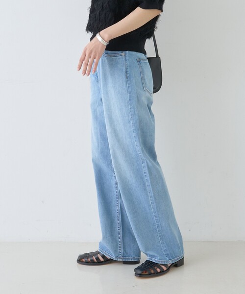 upperhights（アッパーハイツ）の「【upper hights/アッパーハイツ】THE LAZY NICE NID-R ザ レイジー ニース ミッドライズ/ワイドデニム/ウエストサイドゴム（デニムパンツ・レディース・ライトブルー・25/24/23/22/21）」の5枚目の写真
