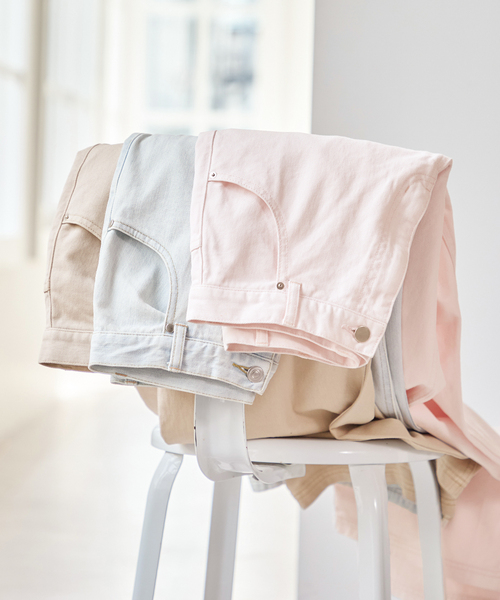 U by SPICK&SPAN(ユーバイスピックアンドスパン)の「カラールーズデニム(デニムパンツ・レディース・スカイブルー/ピンク/ベージュ・36/38)」の16枚目の写真