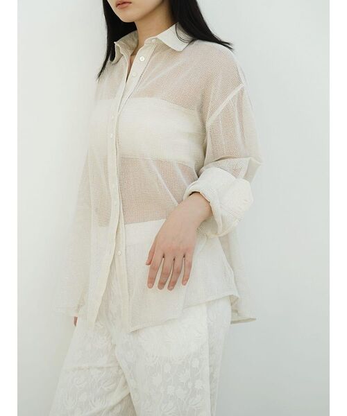 FIKA.（フィーカ）の「Glitter mesh shirt（シャツ/ブラウス・レディース・シルバー/ゴールド・MEDIUM）」の12枚目の写真