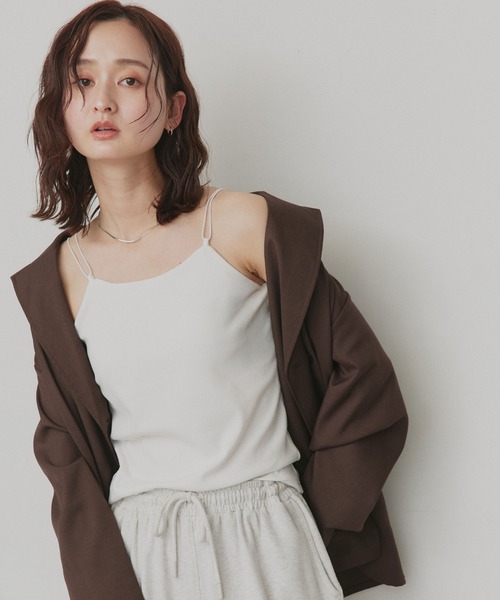 ad thie(アドティエ)の「CICA配合 ダブルストラップ カップ付きリブキャミソール(キャミソール・レディース・オフホワイト/ブラック・FREE)」の18枚目の写真