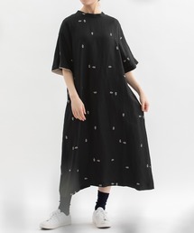 リネンレーヨン刺繍フレアースリーブワンピース