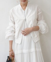 お値下げ依頼中Loungedress ラウンジドレス ボリュームブルゾン 白 M いよいよ冬到来！おすすめのアウターまとめ - LOUNGEDRESS(ラウンジ