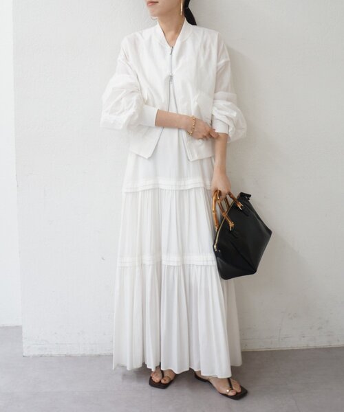 LOUNGEDRESS(ラウンジドレス)の「【PUFRILL/パフリル】袖ギャザーブルゾン(ブルゾン・レディース・グレー/ブラック/オフホワイト・SMALL)」の14枚目の写真