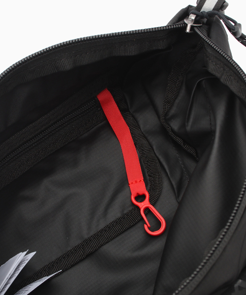 SALOMON(サロモン)の「SALOMON (サロモン) ACS PACKABLE TOTE BAG(クラッチバッグ・メンズ・ブラック・FREE)」の7枚目の写真