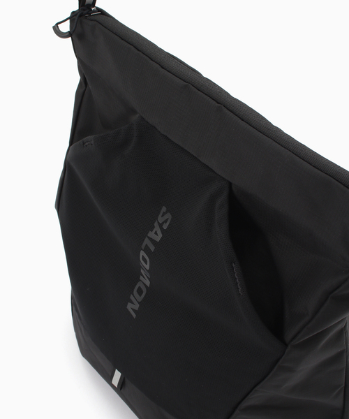 SALOMON(サロモン)の「SALOMON (サロモン) ACS PACKABLE TOTE BAG(クラッチバッグ・メンズ・ブラック・FREE)」の8枚目の写真
