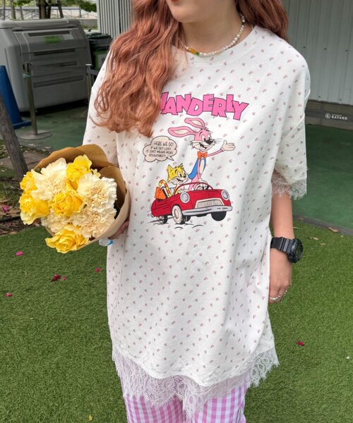 w closet(ダブルクローゼット)の「【Am企画】花柄レースビッグT(Tシャツ/カットソー・レディース・ブルー/グレー/オフホワイト・FREE)」の2枚目の写真