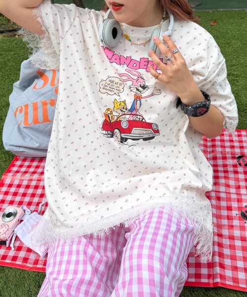 w closet(ダブルクローゼット)の「【Am企画】花柄レースビッグT(Tシャツ/カットソー・レディース・ブルー/グレー/オフホワイト・FREE)」の4枚目の写真