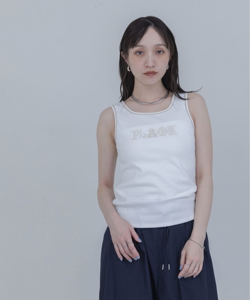 Eimee Law(エイミーロウ)の「PLACE刺繍 ヘンリーネックテレコタンク(タンクトップ・レディース・オフホワイト/ダークグレー/ライトベージュ/ブラック・FREE)」の7枚目の写真
