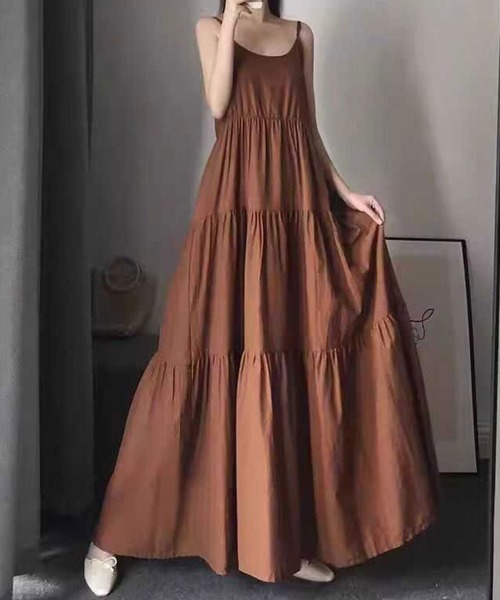 Flugge(フラッジー)の「ティアードロングキャミワンピース(ワンピース・レディース・ブラック・LARGE/MEDIUM)」の4枚目の写真