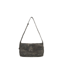MEA（メア）の「WASHED STUDDED MESSENGER BAG [CAMO]（メッセンジャーバッグ）」