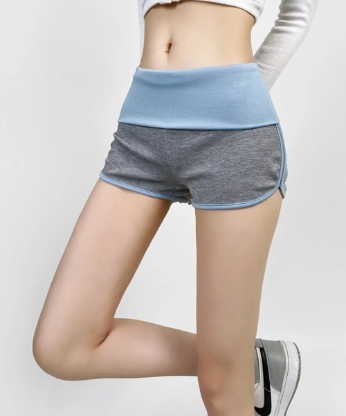 Ressaca(レサーカ)の「サイドラインショートパンツ(その他パンツ・レディース・グレー/ブラック/ライトブルー/ブルー・M)」の9枚目の写真