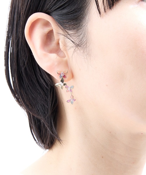 Zoule(ゾーラ)の「Zoule ゾーラ:MOROCCAN モロッカンシリーズ nabi moroccan2 蝶 チョウ ピアス(ピアス(両耳用)・レディース・ゴールド/シルバー・FREE)」の6枚目の写真