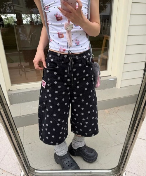 Ritzy（リッツィー）の「ドット柄 デニム 7 分ワイドパンツ（その他パンツ・レディース・ブラック・M/S）」の2枚目の写真