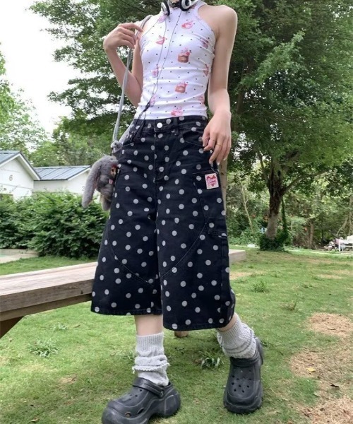 Ritzy（リッツィー）の「ドット柄 デニム 7 分ワイドパンツ（その他パンツ・レディース・ブラック・M/S）」の4枚目の写真