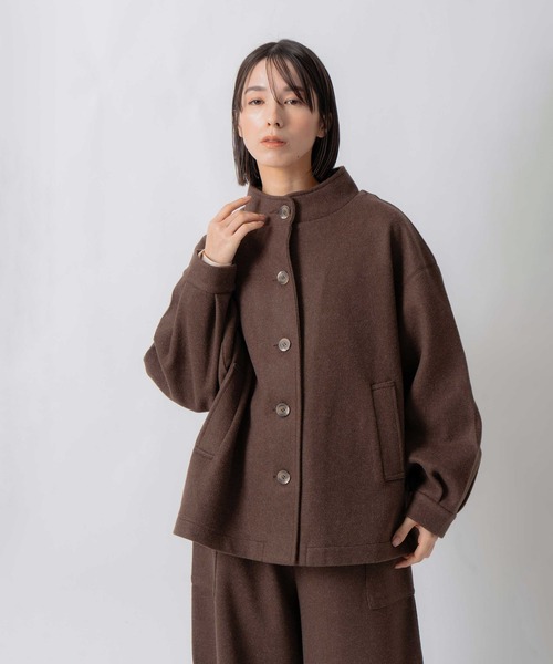 Kelen(ケレン)の「「KELEN / ケレン」モックネックAラインミドルジャケット(その他アウター・レディース・ブラック/ライトグレー/ブラウン・S/M)」の3枚目の写真