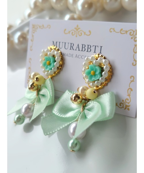 tone(トーン)の「【MUURABBTI】シャーベットカラーフラワーのリボンピアス(MA)(ピアス(両耳用)・レディース・グリーン/ブルー・FREE)」の5枚目の写真