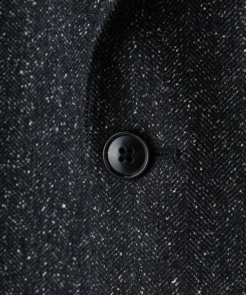MEN'S BIGI(メンズビギ)の「【BASED ON MEN'S BIGI HERITAGE】シルクネップヘリンボーン リラックスジャケット(テーラードジャケット・メンズ・ブラック・02/03/04/01)」の22枚目の写真