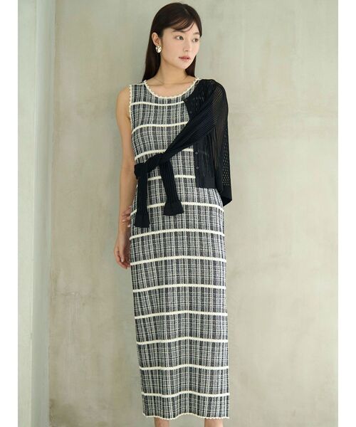 LAGUNAMOON(ラグナムーン)の「チェックIラインニットワンピース 【夏服】(ワンピース・レディース・ブラウン/ブラック・MEDIUM/SMALL)」の9枚目の写真