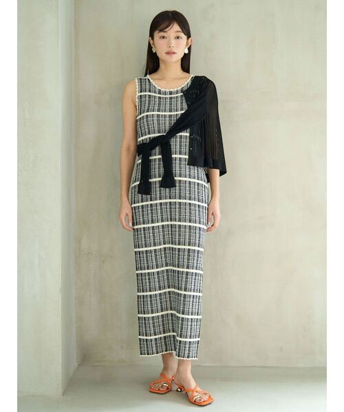 LAGUNAMOON(ラグナムーン)の「チェックIラインニットワンピース 【夏服】(ワンピース・レディース・ブラウン/ブラック・MEDIUM/SMALL)」の10枚目の写真