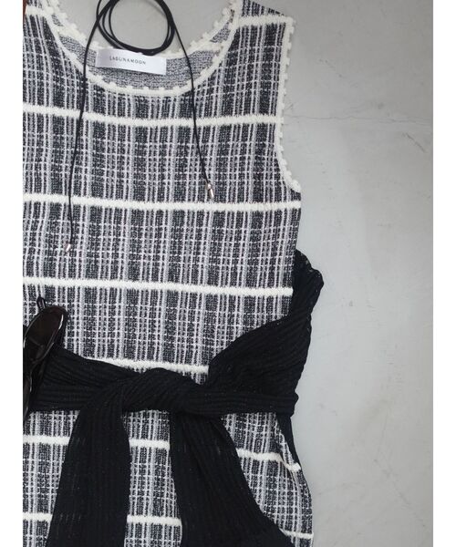 LAGUNAMOON(ラグナムーン)の「チェックIラインニットワンピース 【夏服】(ワンピース・レディース・ブラウン/ブラック・MEDIUM/SMALL)」の13枚目の写真