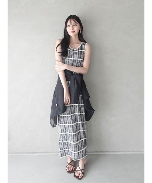 LAGUNAMOON(ラグナムーン)の「チェックIラインニットワンピース 【夏服】(ワンピース・レディース・ブラウン/ブラック・MEDIUM/SMALL)」の18枚目の写真