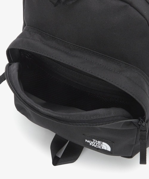 THE NORTH FACE(ザノースフェイス)の「【韓国限定・日本未入荷】THE NORTH FACE TNF DAY PACK MINI / ノースフェイス TNF デイパックミニ /ミニリュック バックパック 10L(バックパック/リュック・メンズ・ブラック/ベージュ系その他・FREE)」の16枚目の写真