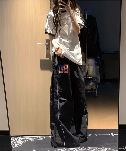 AsheKsha(アシクシャ)の「レトロナンバーワイドレッグカジュアルパンツ(その他パンツ・レディース・ブラック・M)」の11枚目の写真