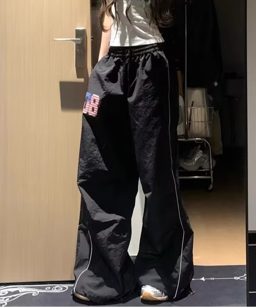 AsheKsha(アシクシャ)の「レトロナンバーワイドレッグカジュアルパンツ(その他パンツ・レディース・ブラック・M)」の12枚目の写真