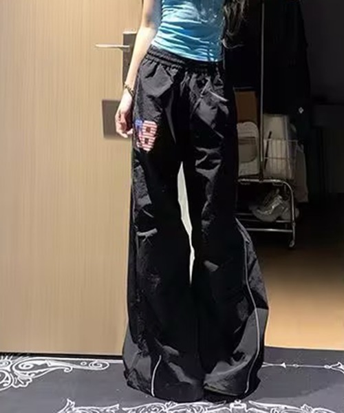 AsheKsha(アシクシャ)の「レトロナンバーワイドレッグカジュアルパンツ(その他パンツ・レディース・ブラック・M)」の15枚目の写真