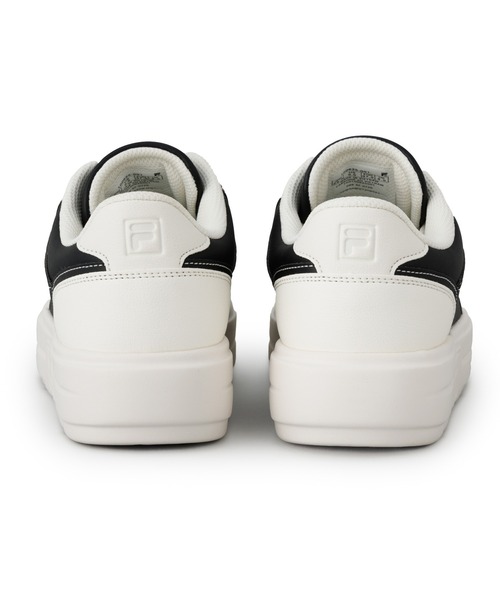 FILA(フィラ)の「FUNKY TENNIS 98/25 / ファンキーテニス98/25(スニーカー・レディース・ブラック×ホワイト・23.0cm/23.5cm/24.0cm/24.5cm/25.0cm/25.5cm/26.0cm/26.5cm/27.0cm/27.5cm/28.0cm)」の3枚目の写真