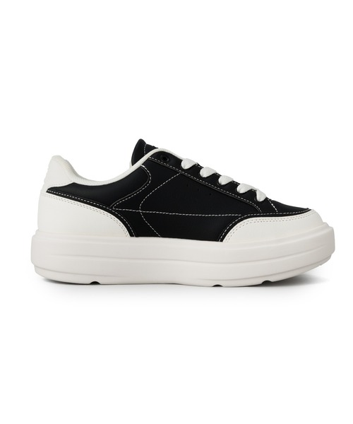 FILA(フィラ)の「FUNKY TENNIS 98/25 / ファンキーテニス98/25(スニーカー・レディース・ブラック×ホワイト・23.0cm/23.5cm/24.0cm/24.5cm/25.0cm/25.5cm/26.0cm/26.5cm/27.0cm/27.5cm/28.0cm)」の5枚目の写真